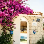 Alacati Roka Tas Butik מלון