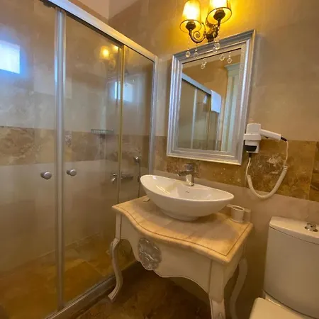 Alacati Roka Tas Butik *