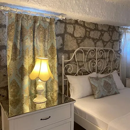 Alacati Roka Tas Butik Hotell Çeşme