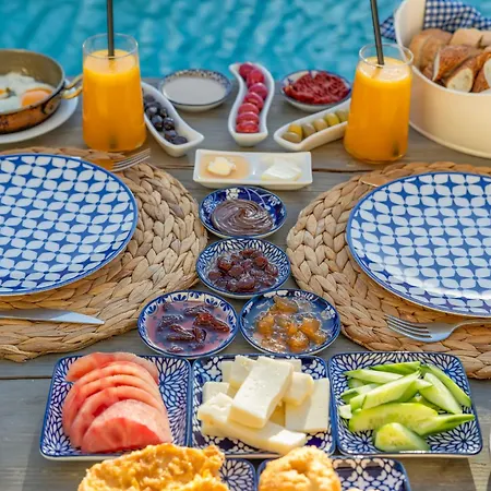 Alacati Roka Tas Butik Hotel *