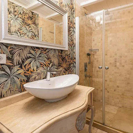 Alacati Roka Tas Butik Hotel Çeşme
