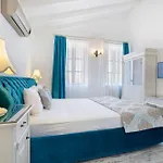 Alacati Roka Tas Butik Hotel