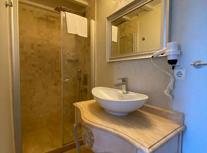 Alaçati Roka Taş Butık Otel