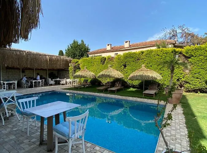 Alaçati Roka Taş Butık Otel