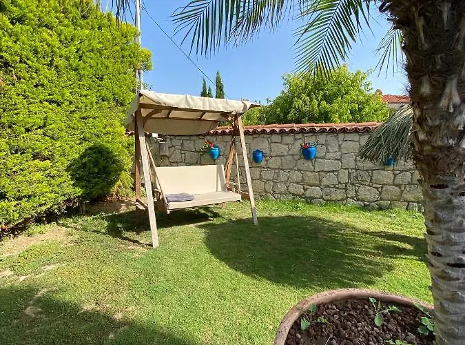 Alaçati Roka Taş Butık Otel Çeşme